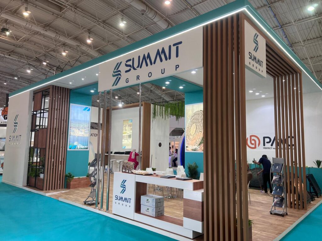 stand builder in egypt