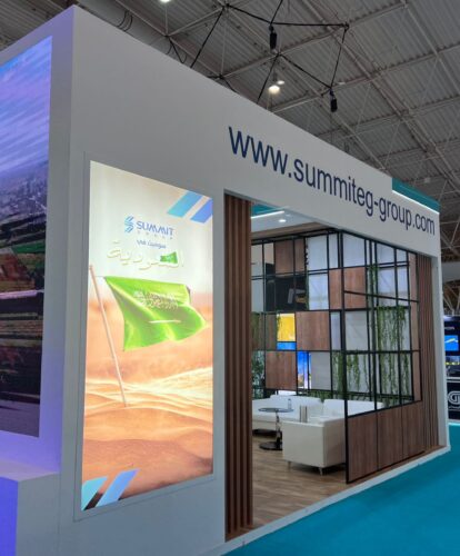 stand builder in egypt