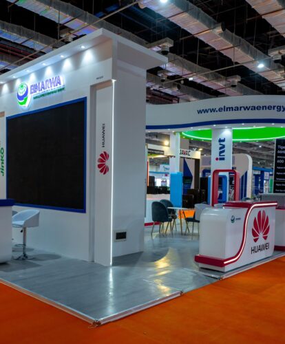 stand builder in egypt