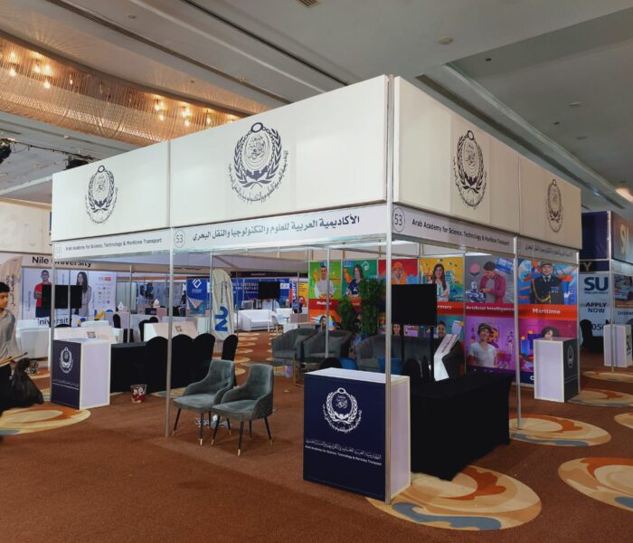 stand builder in egypt